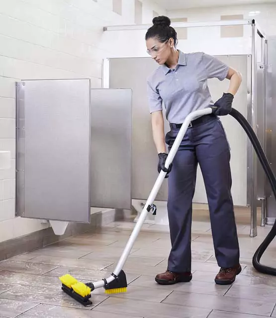 cleaning-restroom-6532b67d0d620