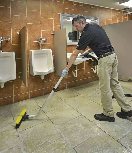 cleaning-restroom